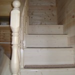 Монтаж лестницы в коттедже